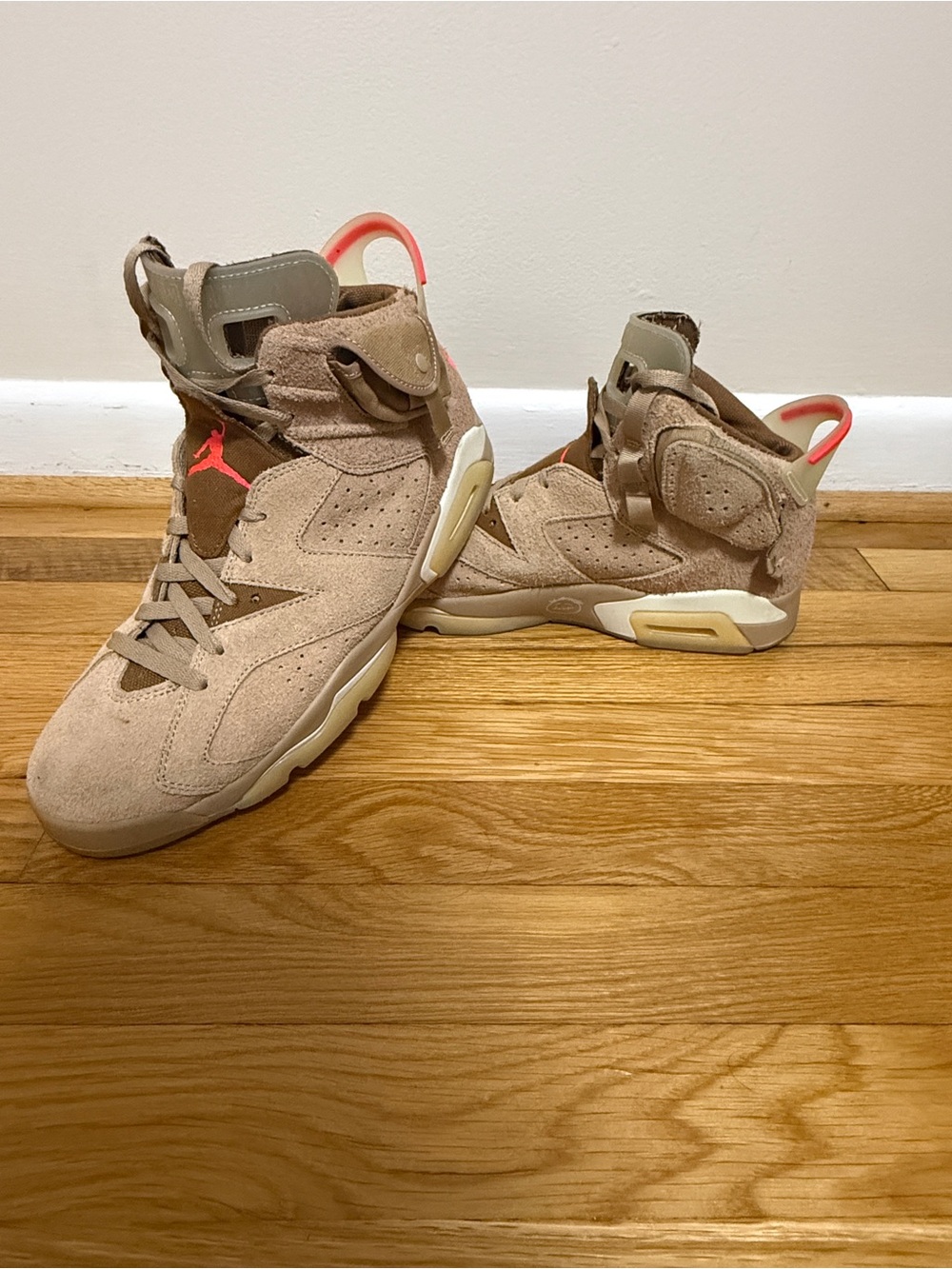 Jordan 6 retro Travis Scott